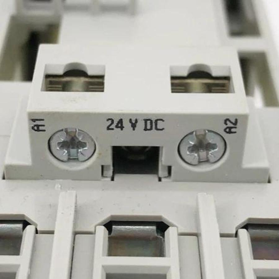 New Allen-Bradley 100-C43ZJ10 Ser. A Contactor 24VDC 3 Pole
