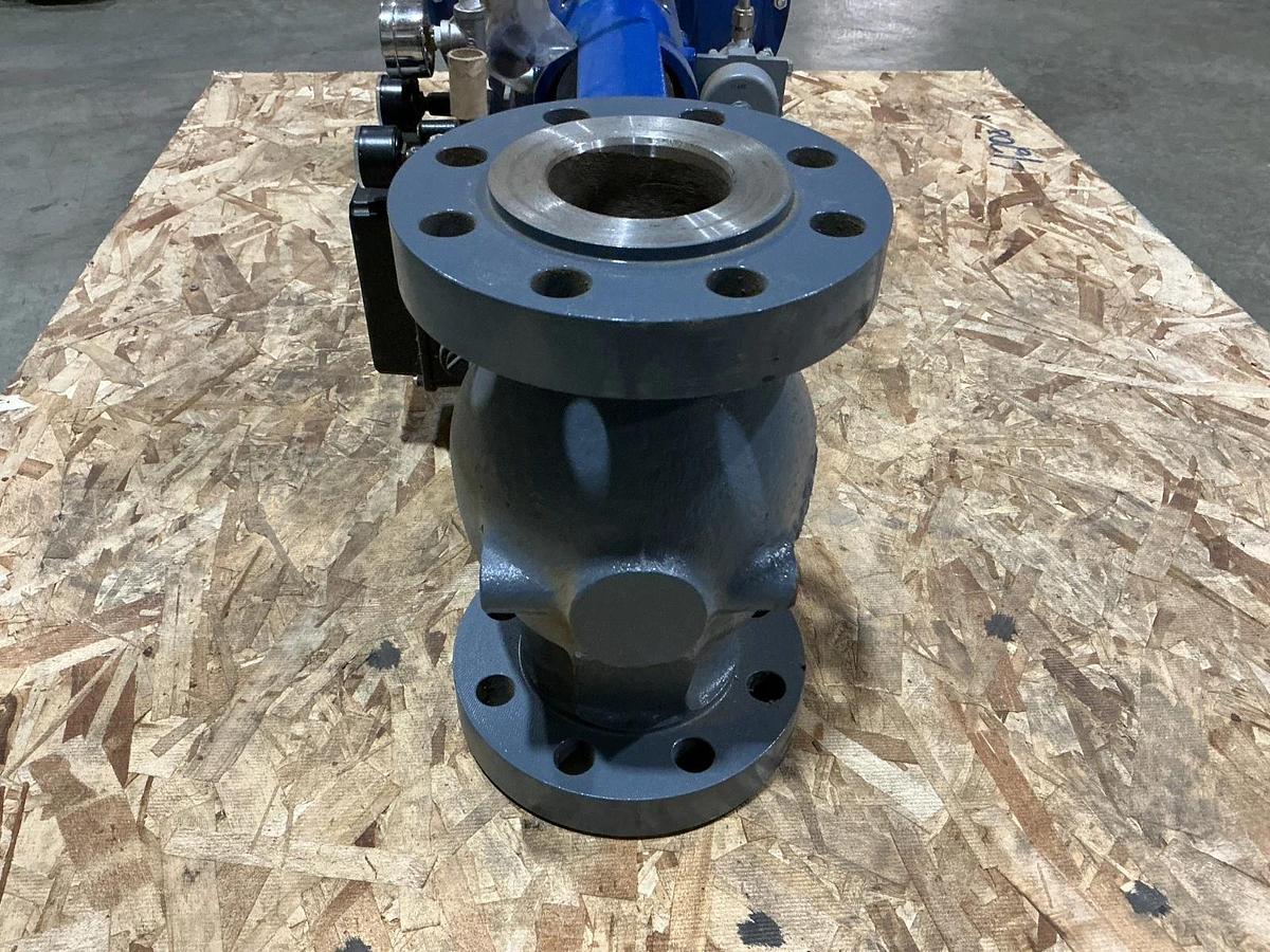 New Dyna-Flo DFC Actuator Size 2105 Travel 1-1/2 6-30PSI Body Type-360 Size 3