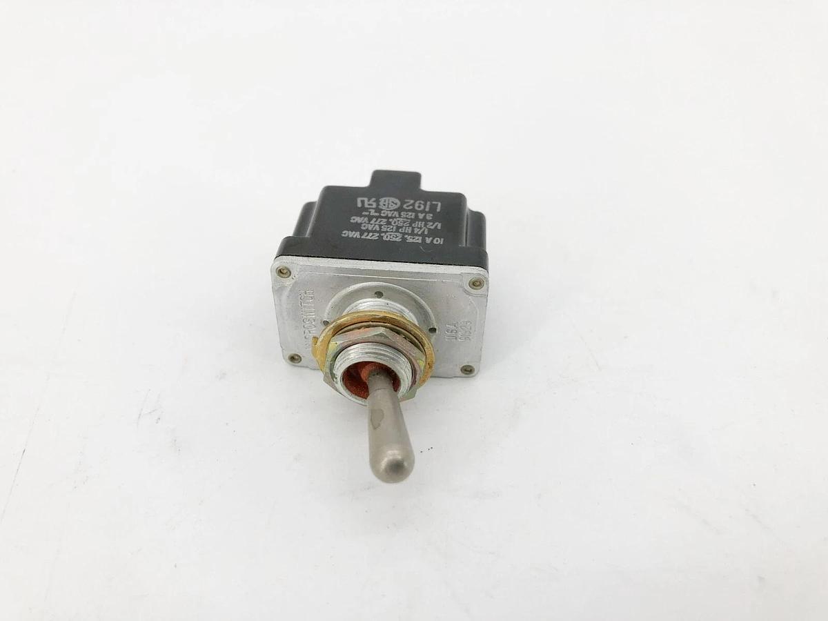 New Honeywell 2TL1-6 Toggle Switch On-Off 10A @ 277VAC MS24524-30