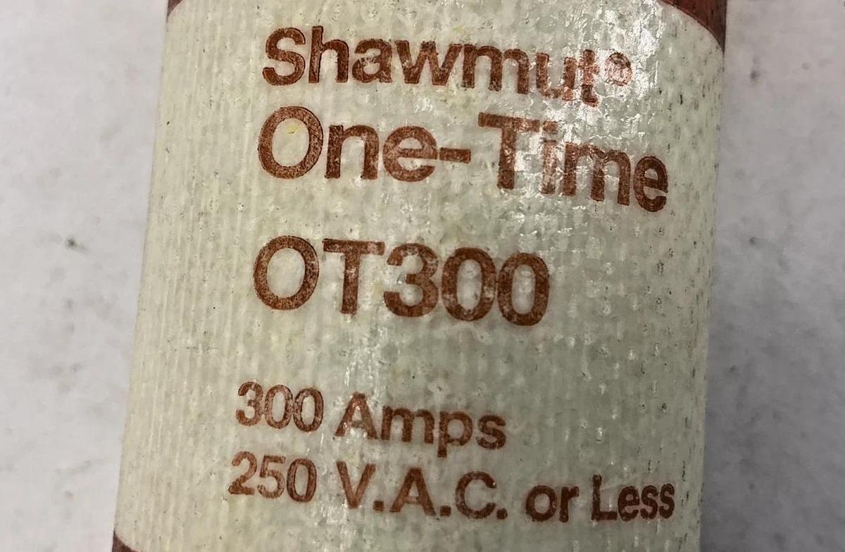 New Gould Shawmut OT300 One-Time Class K5 Fuse 300A 250V