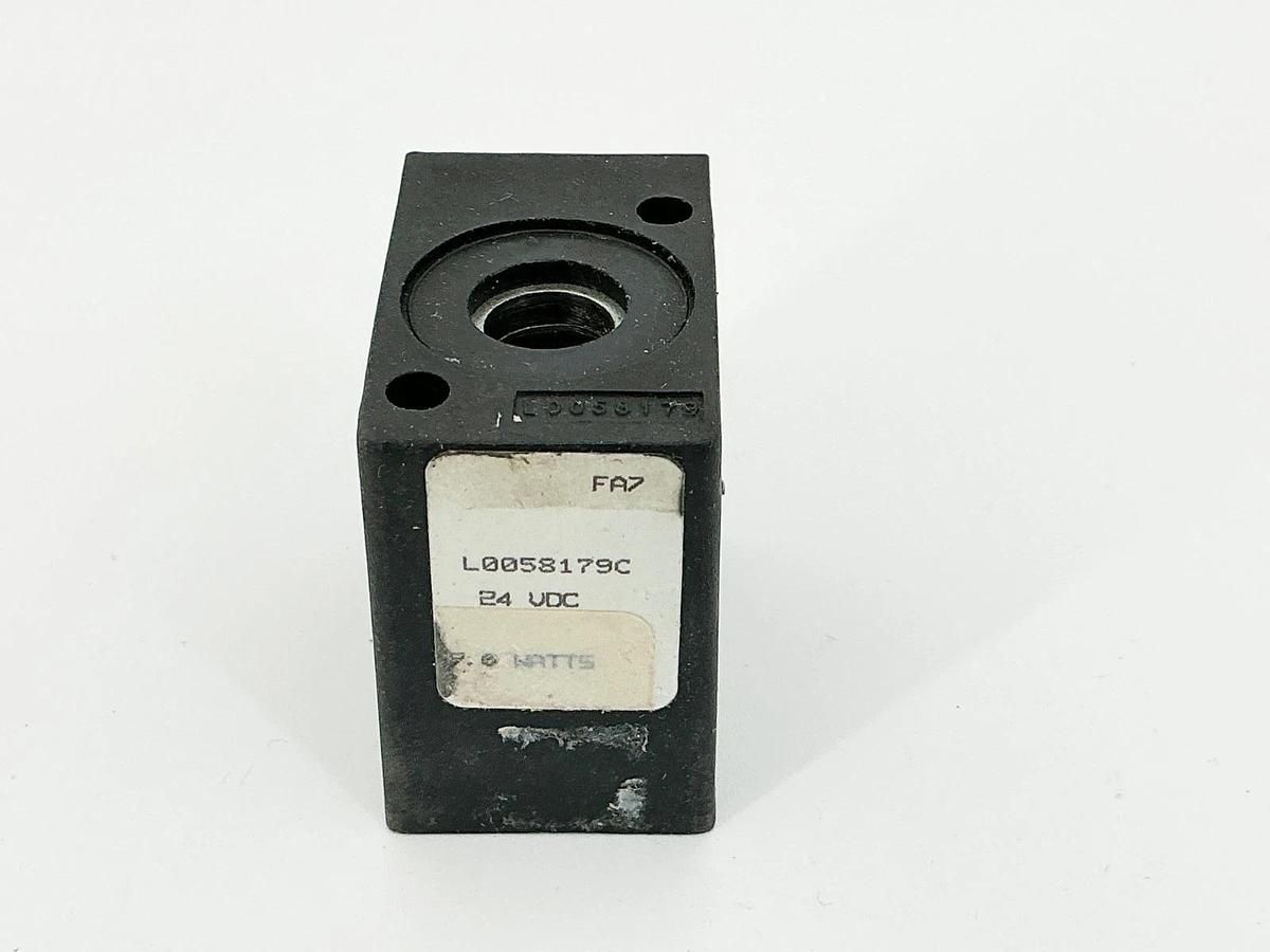 New Parker L0058179C Solenoid Coil 24VDC - No Box
