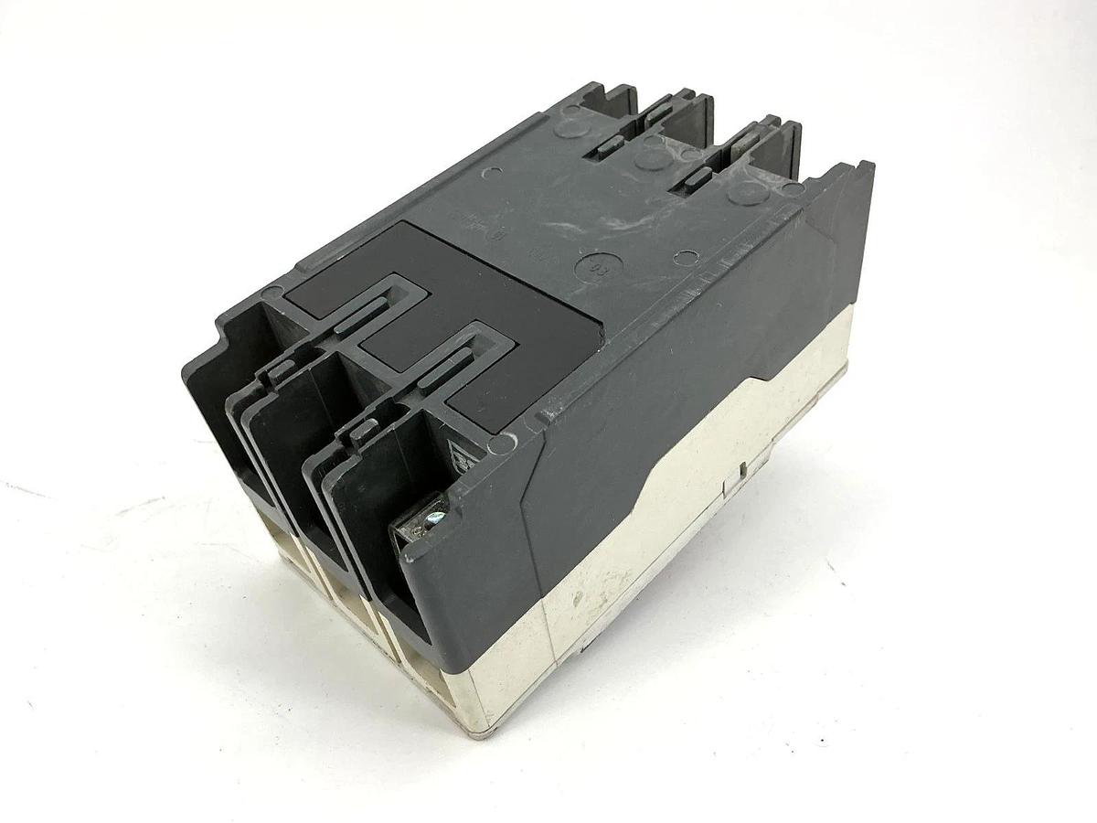 Used Cutler-Hammer HMCPE007C0C Ser C Motor Circuit Protector / Breaker 3P 7A 480VAC