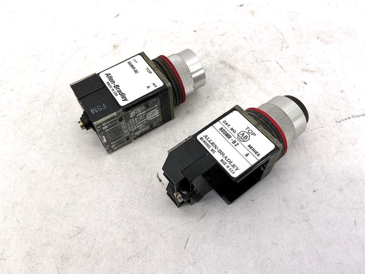 Used Lot of 2 Allen Bradley 800MR-B2 Ser A Pushbutton w/ Contact Block