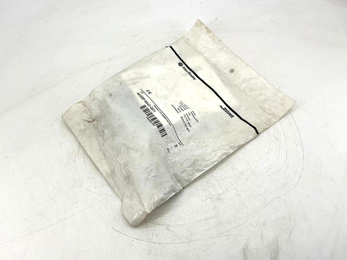 New Allen Bradley 42GRP-9043-QD1 Ser B Photoswitch Photoelectric Sensor 70-264V