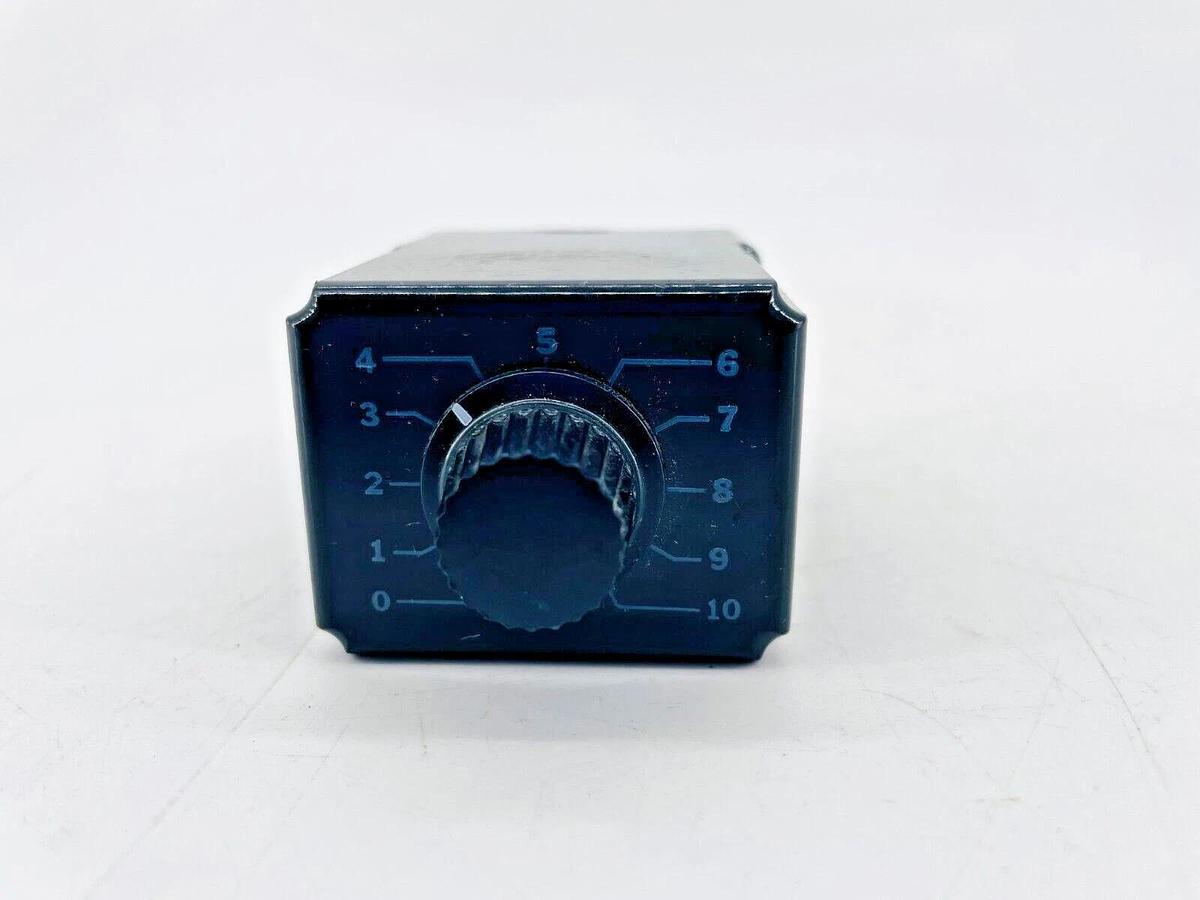 New PS Syracuse Electronics DLR-00405 Timing Relay 15 SEC 230VAC 10A