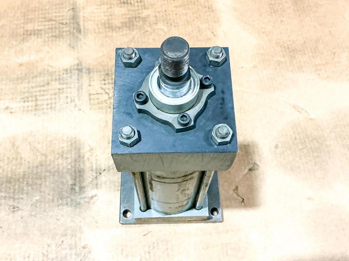 Used Miller Fluid AR61B Pneumatic Cylinder 500PSI 3-1/4” Bore