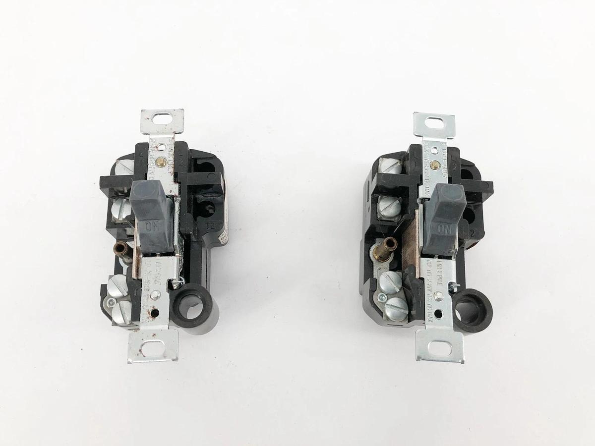 Box of 2 New Cooper Crouse-Hinds AB 600-TOX4 Manual Starter Switch Replacements