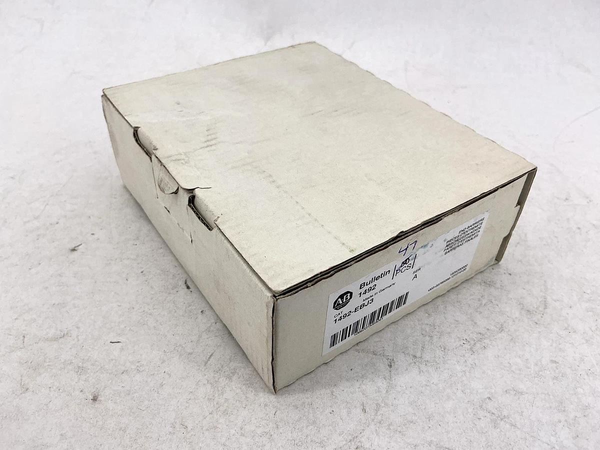 Box of 47 New Allen Bradley Ser A 1492-EBJ3 End Barriers