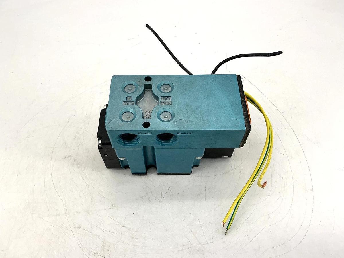 New MAC Valves 6311D-312-PM-112DA Solenoid Valve 4-Way 150PSI 120VAC - No Box