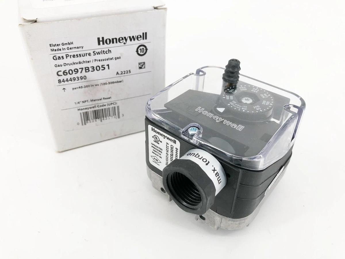 New Honeywell C6097B3051 Pressure Switch 1/4''NPT 40-200'' WC 84449390