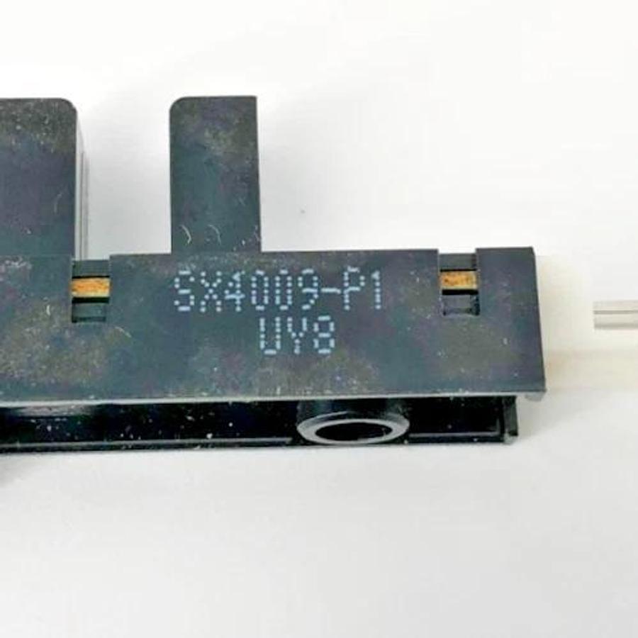 Lot of 2 New Omron EE-SX4009-P1 Optical Photomicrosensor - No Box