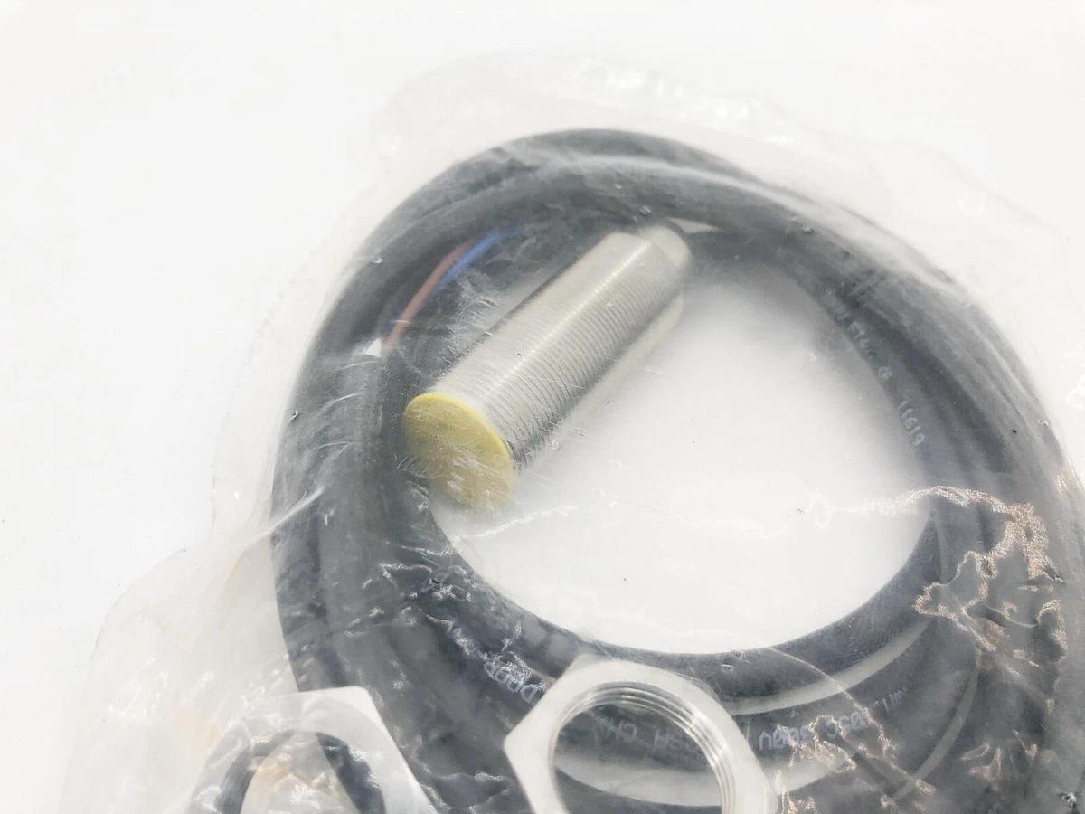 New Turck BI8-EM18-AN45XLD Inductive Proximity Sensor 1584014