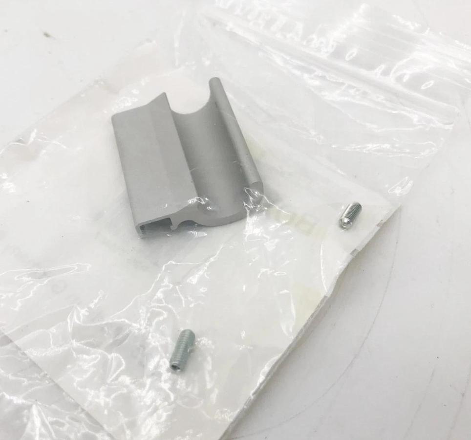 New Parker P8S-TMA07 Sensor Mount P1D-T 32-100