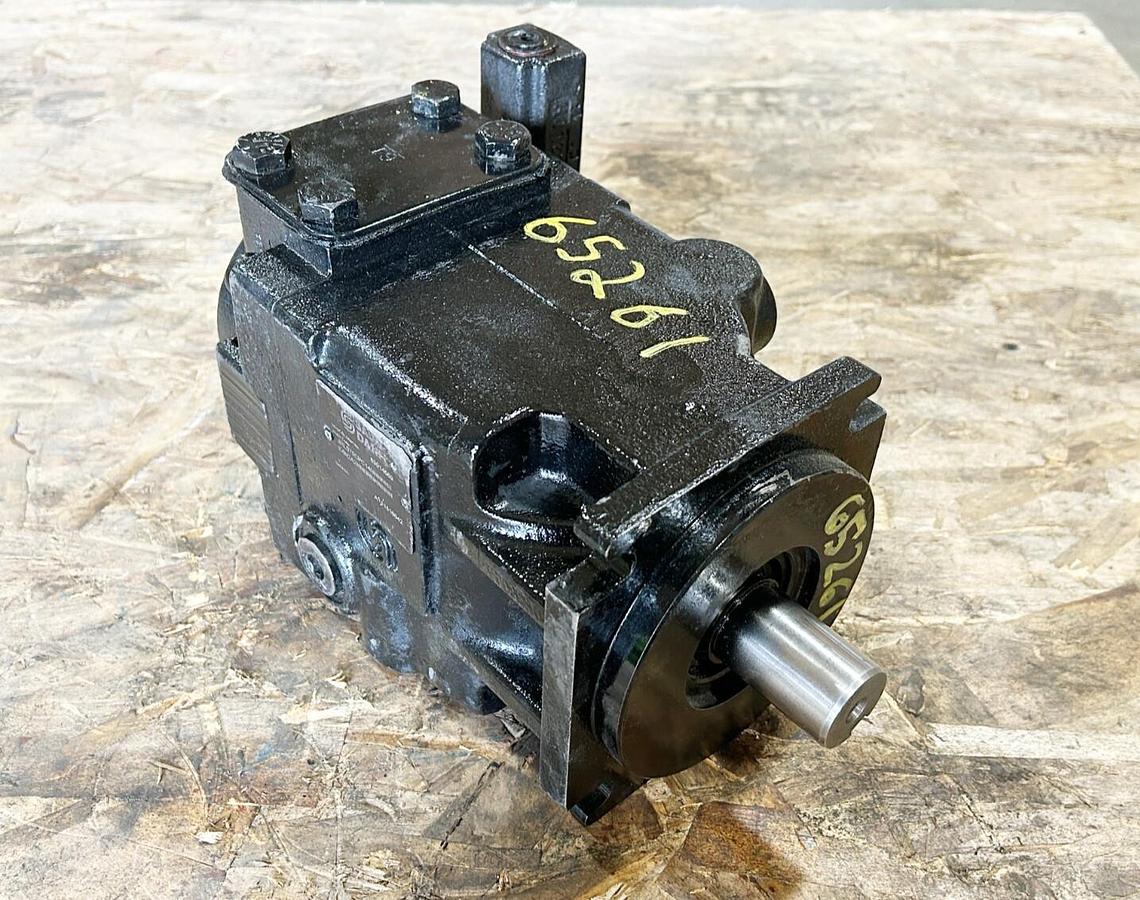 New Danfoss 83014569 JRL075CPC14NNNNN3-K4N2A2NNNNNNNNNN Hydraulic Pump