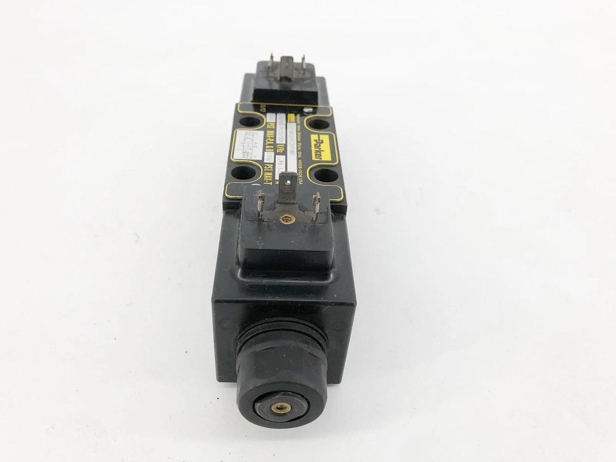 Used Parker D1VW004CNYWF Directional Valve 120V .46A 5000psi