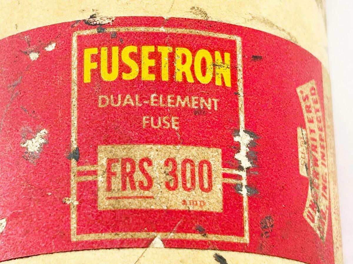 New Bussmann FRS-300 Dual Element Fuse 300A 600V Class RK5 - No Box