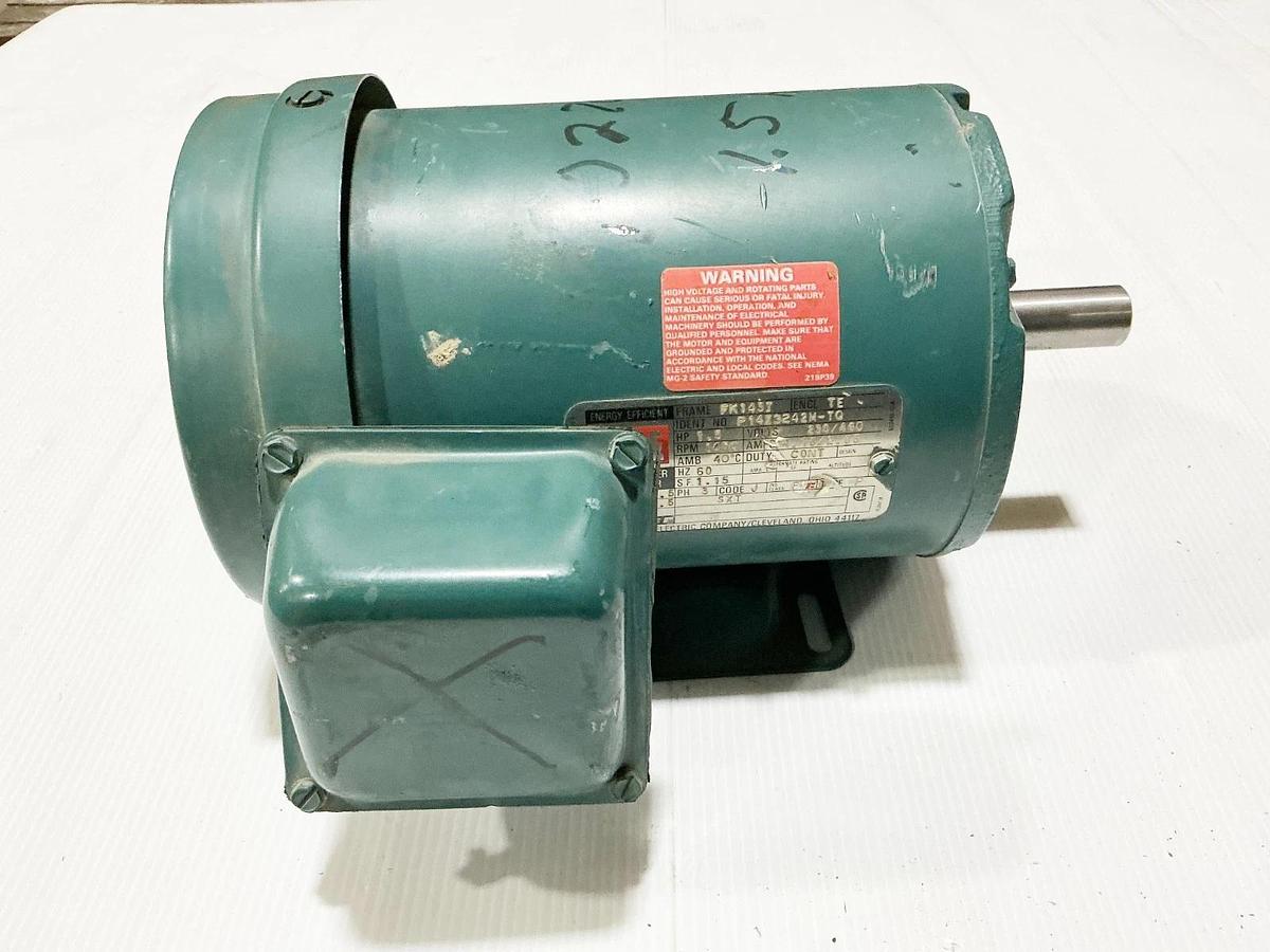 New Reliance P14X3242M-TQ Electric Motor 1.5HP 460V 3450RPM 3PH FK143T Frame