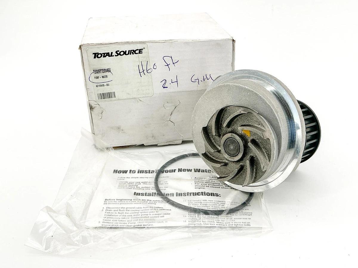 New Total Source TSA/HY1584456 Water Pump Hyster 1584456