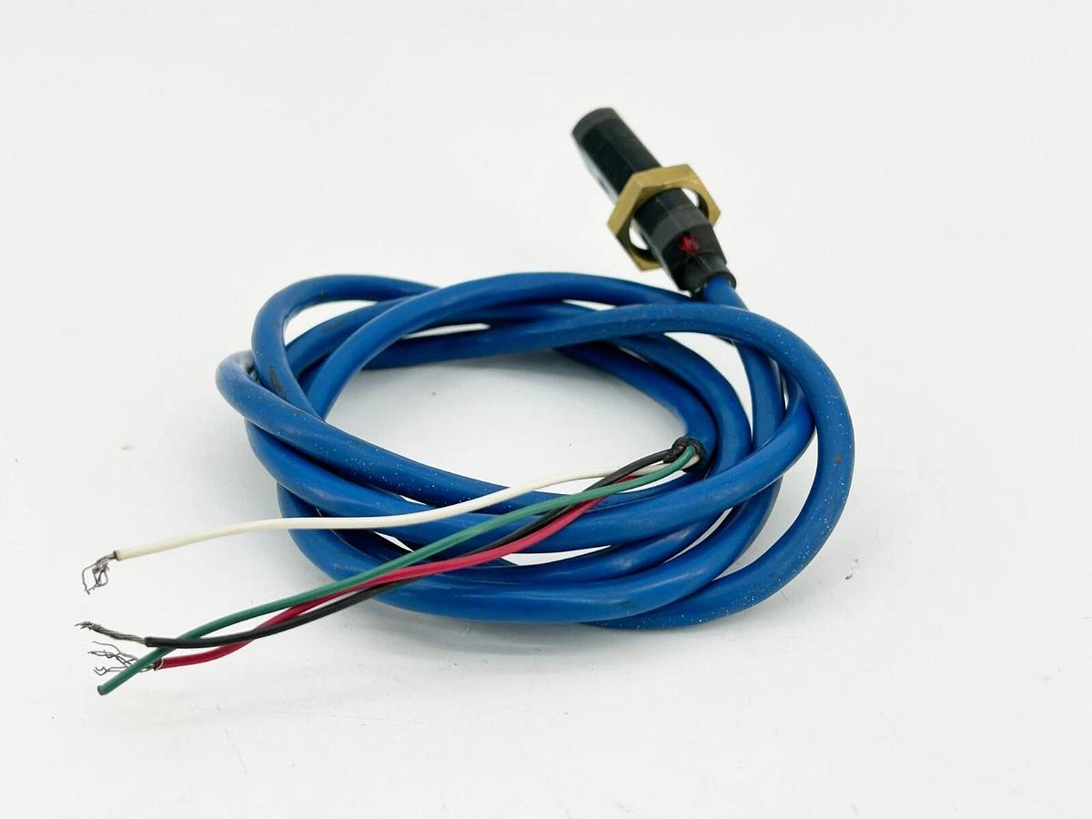 New Cutler-Hammer 12100A6517 Photoelectric Sensor 250MA 30VDC 6' Cable
