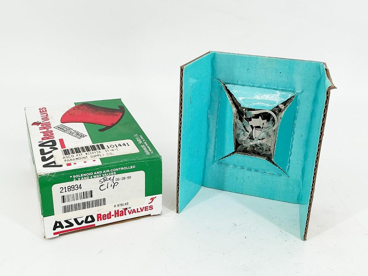New Box of 10 Asco 218934 Solenoid Coil Clip