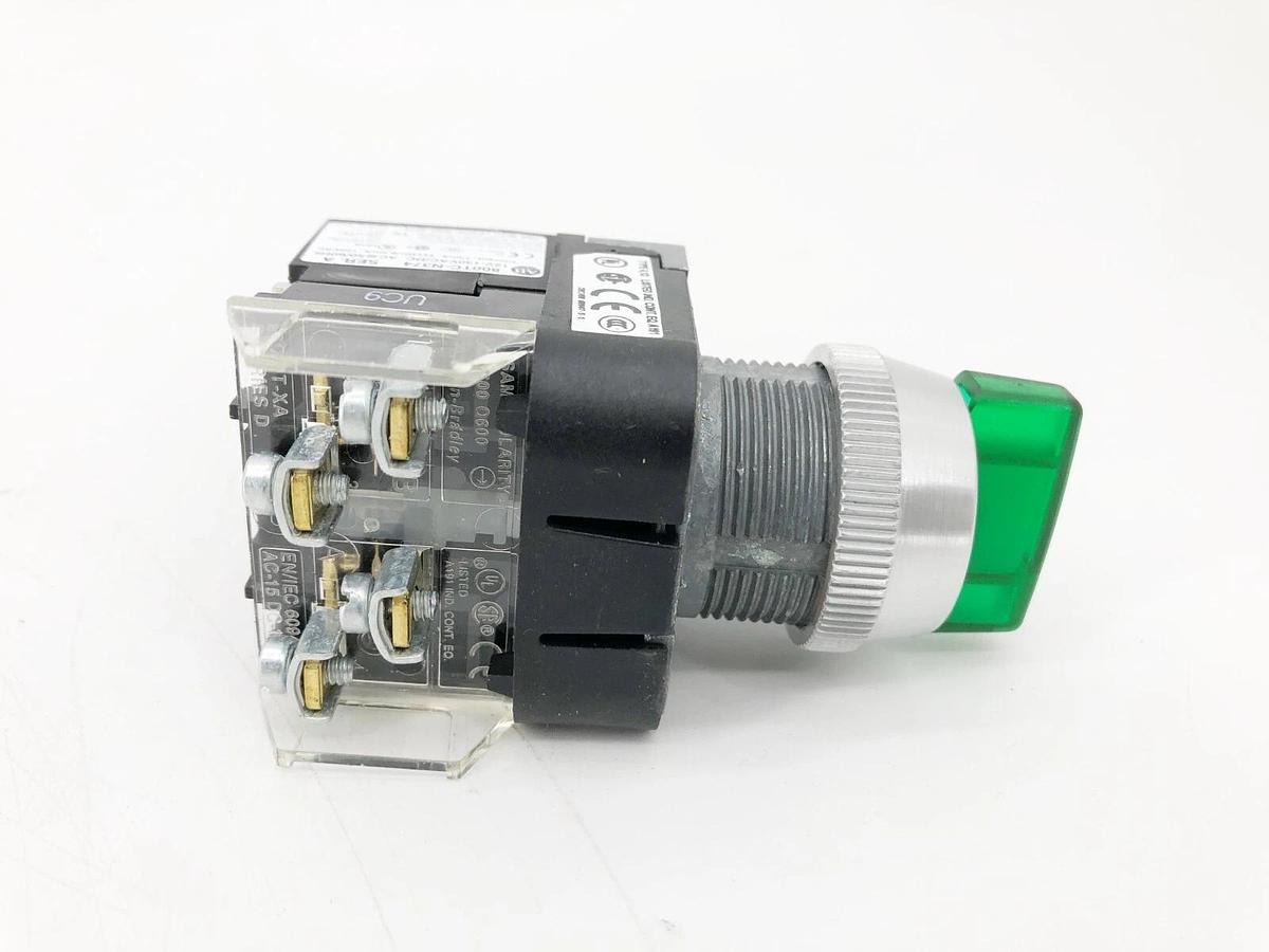 New Allen-Bradley 800T-2JGH91KB7AX Green Illuminated Pushbutton 12-130VAC/DC