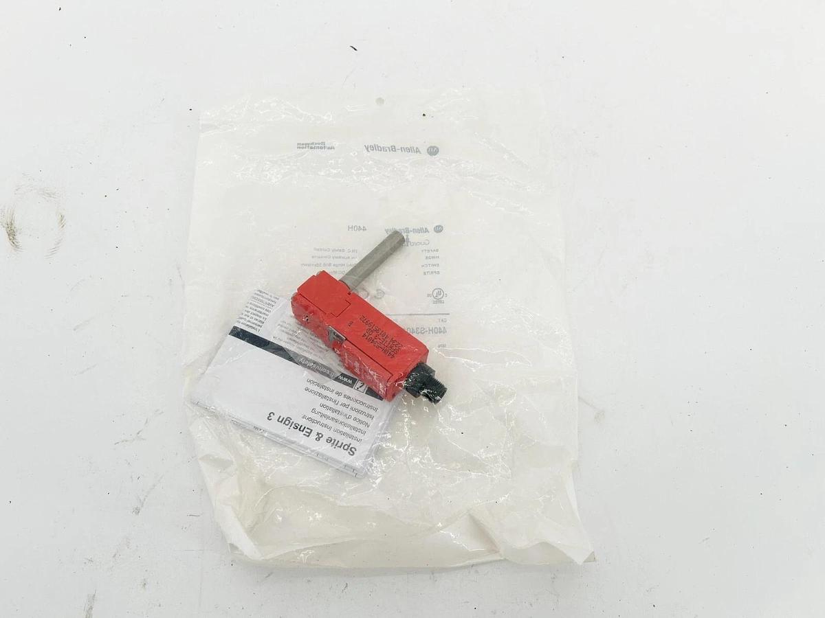 New Allen Bradley 440H-S34014 2N.C. Safety Contact Solid Hinge Shft 50x10mm 4 Pi
