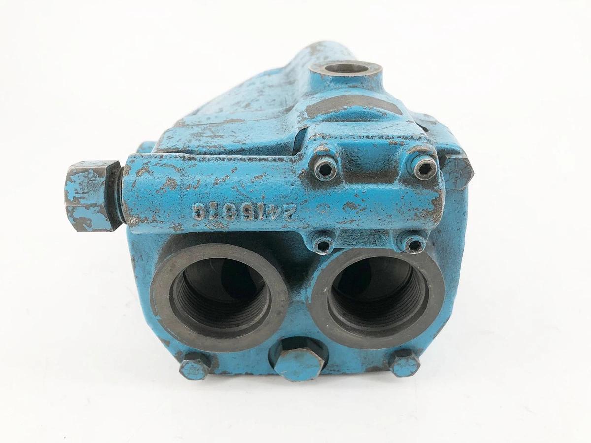 New Vickers PVB10-RSY31-C11 Piston Pump 430487 H/91/0 - No Box