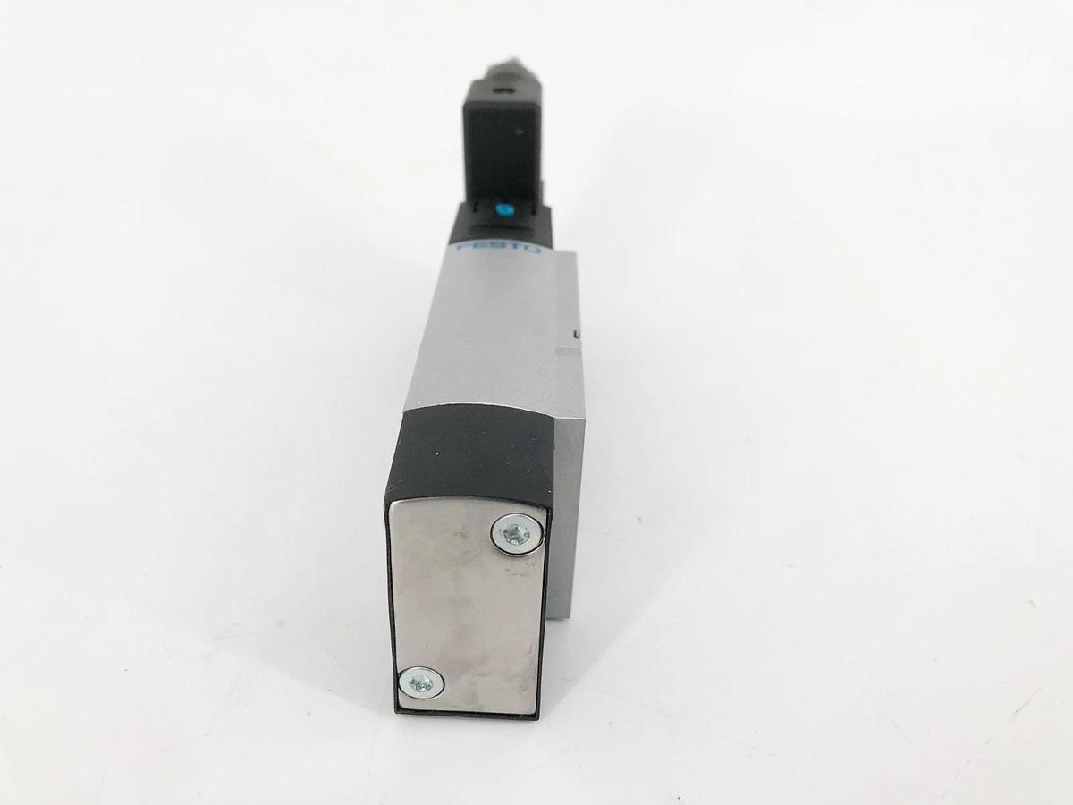 New Festo VSNC-FC-M52-MD-G14-F8-1B2 Solenoid Valve 577295 36-145psi - No Box