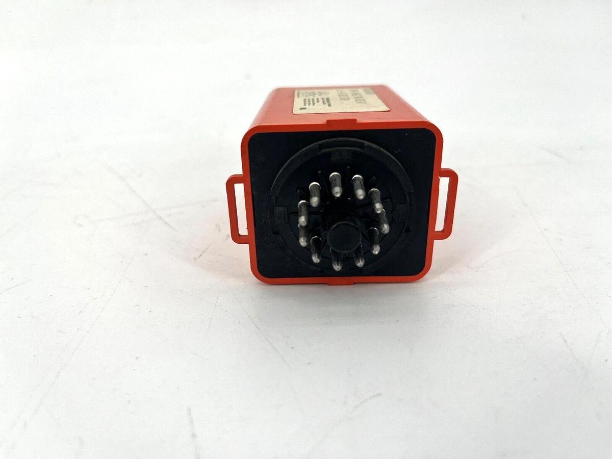 Used Eagle Signal 80Q3A605 Time Delay Relay 1.6-16s Range 120V