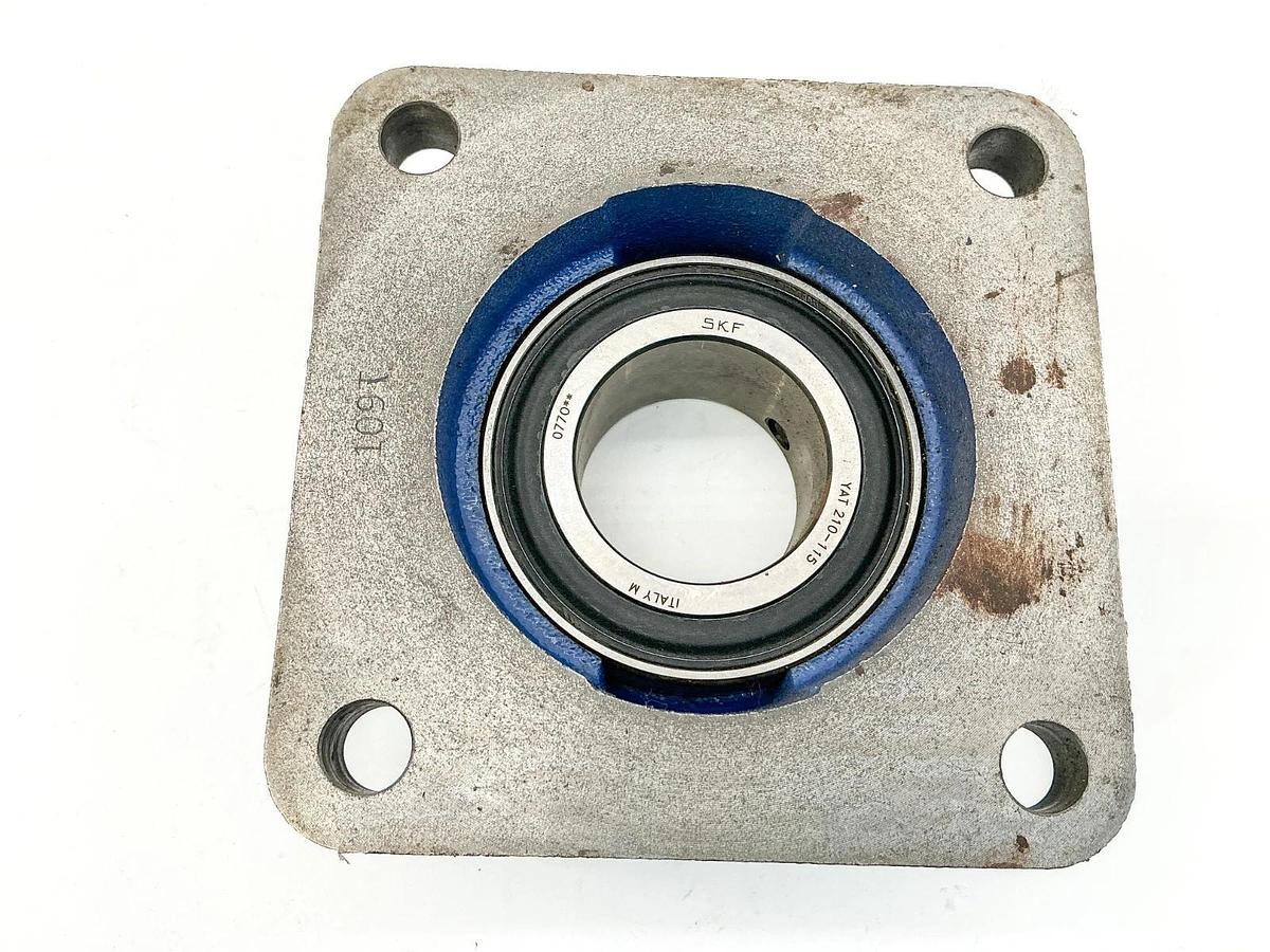 New SKF F4B 115-RM Flanged Ball Bearing Unit - No Box