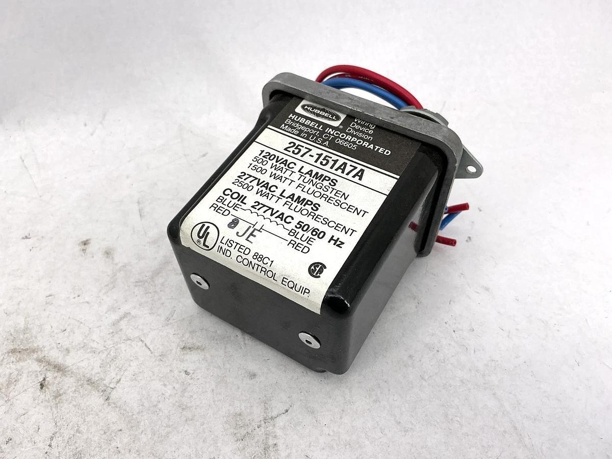 New Hubbell 257-151A7A Relay Coil Self-Enclosed 5-Moss 3-Wire 277V Coil 50/60HZ