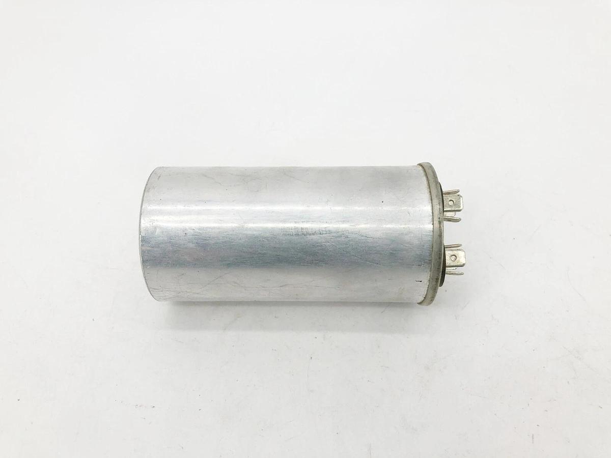 New Dayton 2GU26 Motor Run Capacitor 35μF 370VAC 50/60Hz MPP1356370J