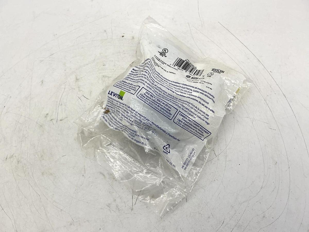 New Leviton 061-5469-C Grounding Connector 2-Pole 3-Wire 20A 250V