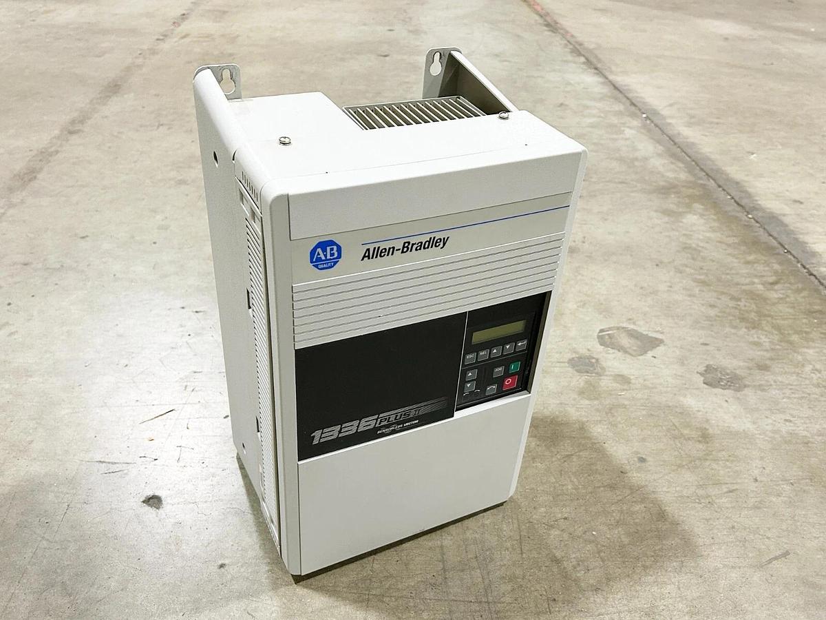 Used Allen Bradley 1336S-B030-AA-EN4-HA2-L6 AC Drive 480V 50/60Hz 36A 30HP