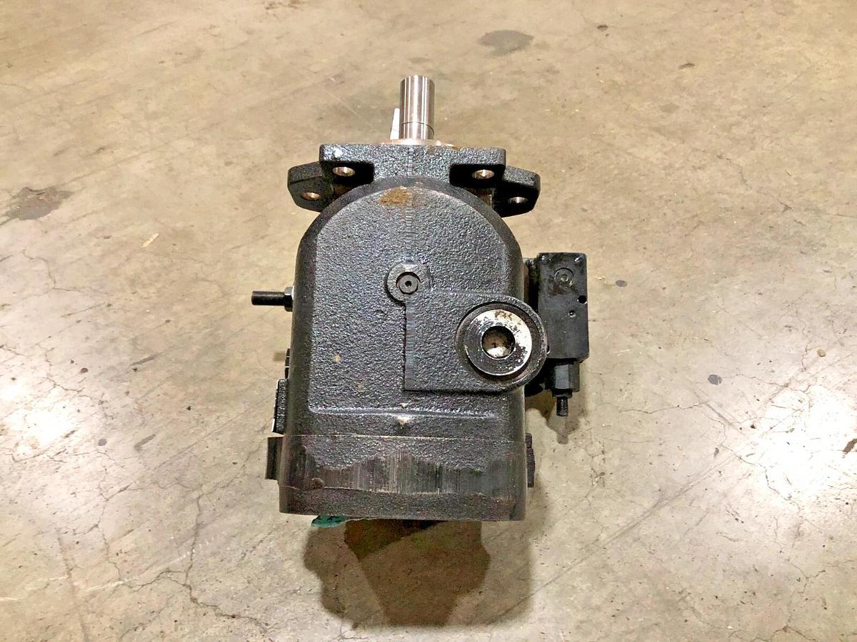 New Oilgear PVG-048-F1UV-LSFY-P-1NNSN Axial Piston Variable Pump 1" Shaft