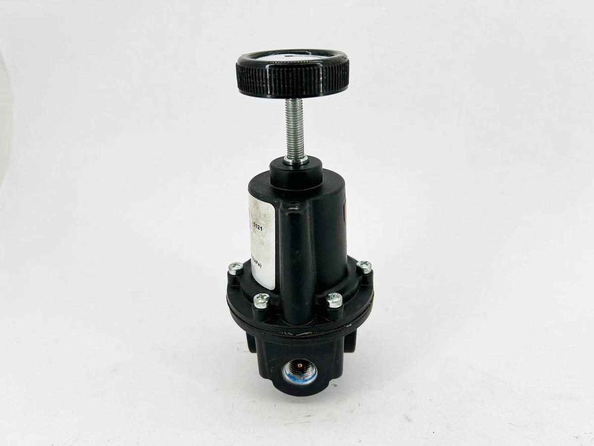 Used Parker P3RA10233 Precision Regulator 3/8" NPT 500psi Max