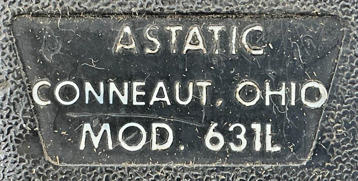 Used Astatic 631L Noise-Canceling Omnidirectional Dynamic Palmheld Microphone Plug-In