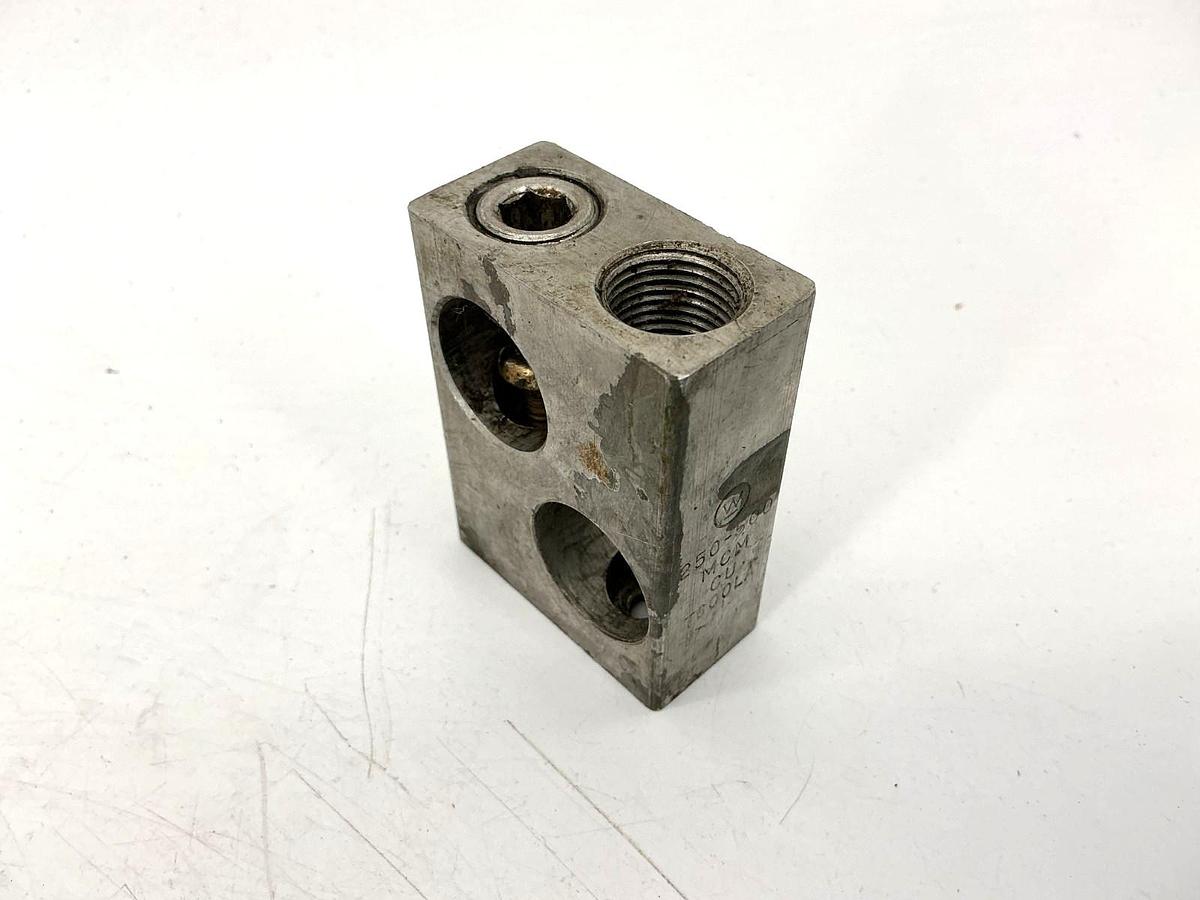Used Westinghouse T600LA Terminal Lug 250-500MCM CU for Type LA 600A breakers