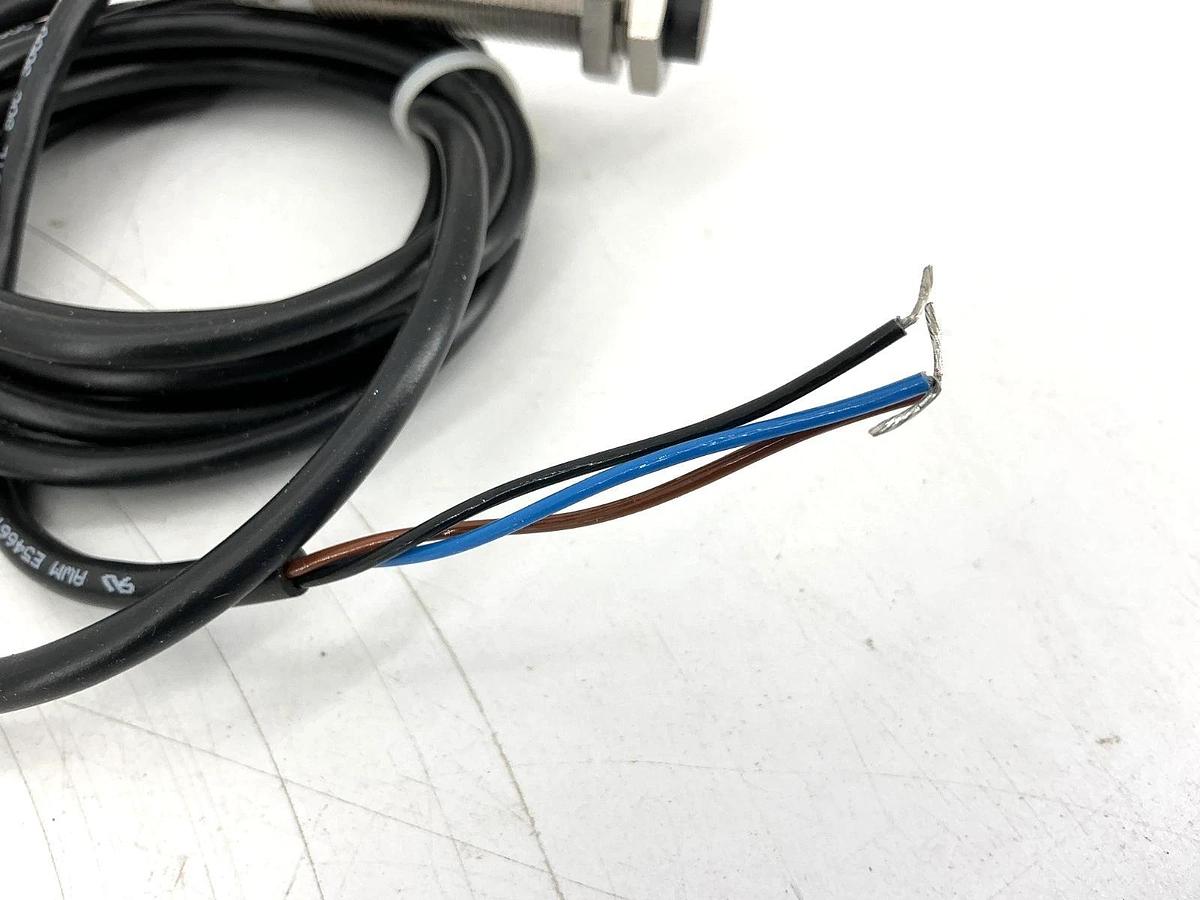 New Eaton E57P-12UPN4-C2 Ser M1 Inductive Sensor 3-Wire 10-48VDC NO Cable 2meter