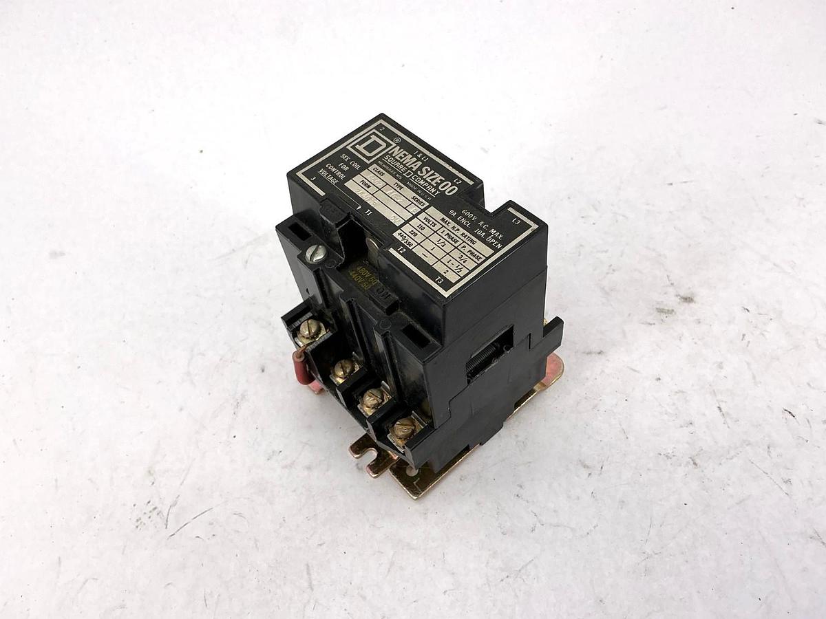 Used Square D 8502AG-2 Ser B Magnetic Contactor Nema Size 00 10A 600V