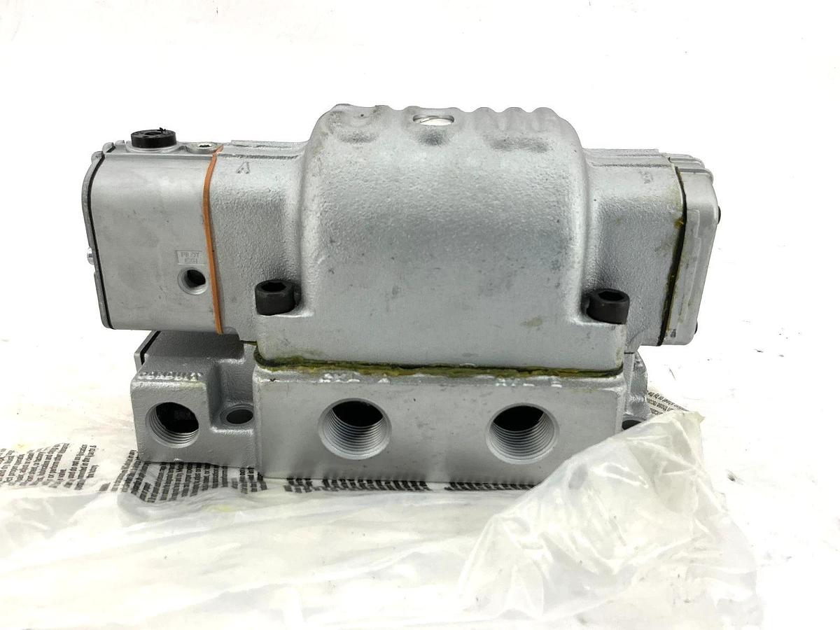 New Mac Valves 1321G-111D-15 Solenoid Valve 4/2-Way Sub base 3/4inch Fem NPTF