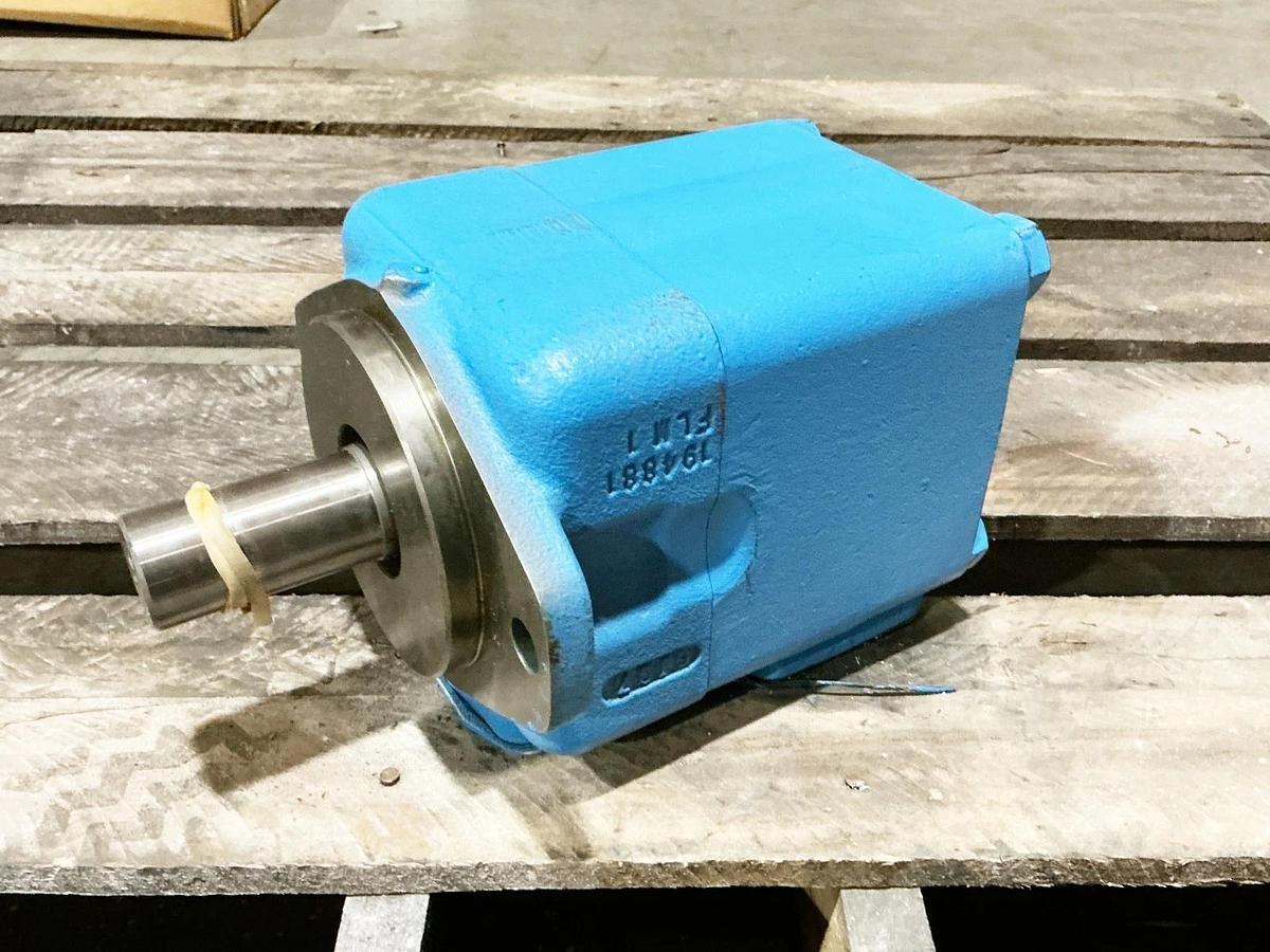 Refurbished Eaton Vickers 45V42A-86C22L Gear Pump Rebuilt 02-137143-7