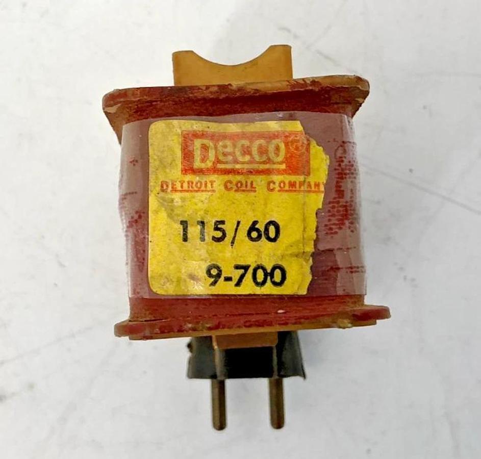 Used Decco 9-700 Coil Plug-In 2-Pin 115/60 115VAC 60HZ 9700