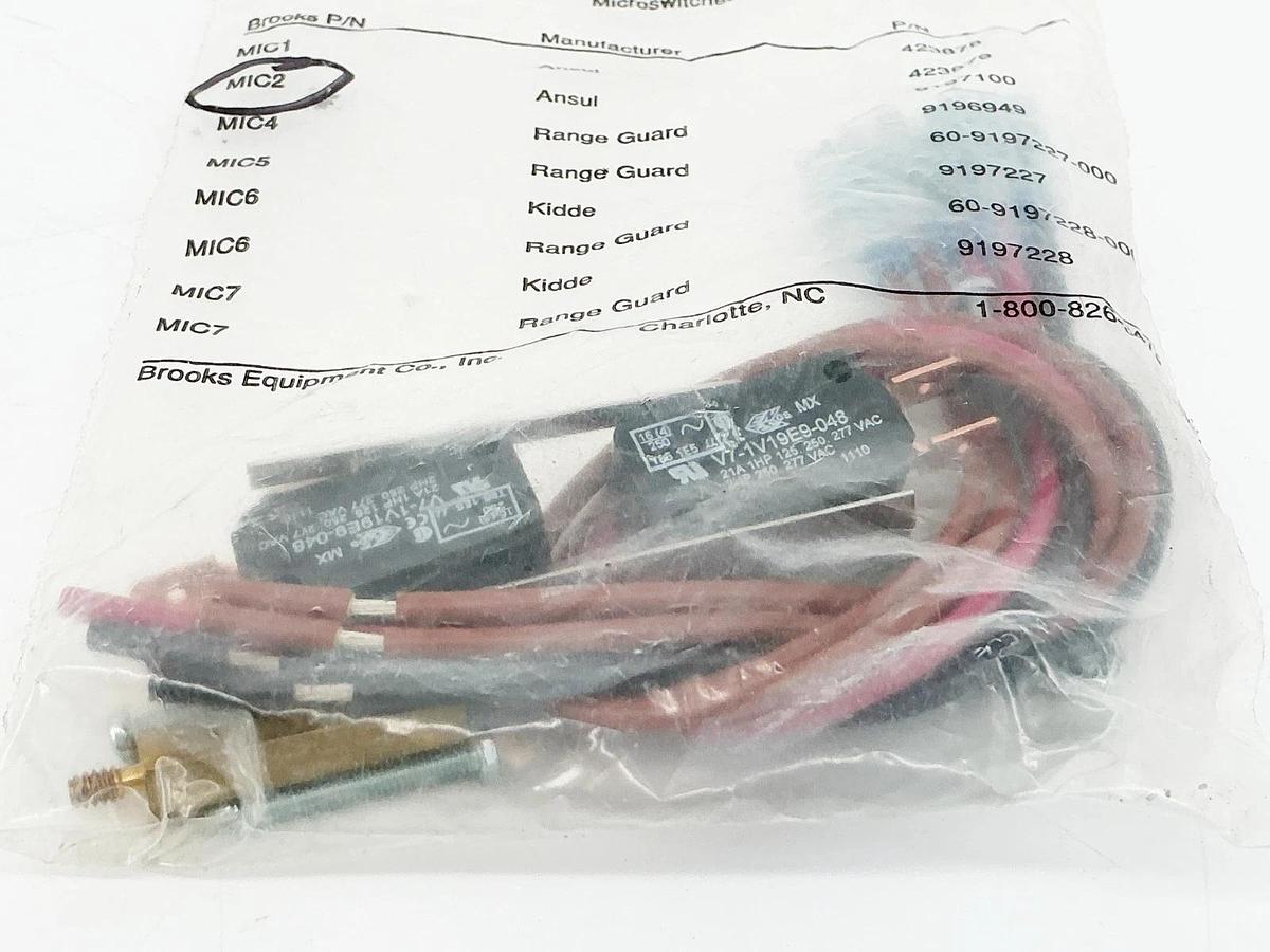 New Lot of 2 Brooks MIC2 Micro Switch 21A 2HP 277V