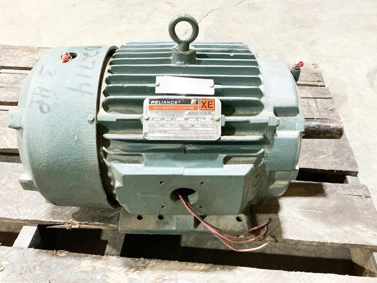 Reliance 1YAB55689A1 Electric Motor 3HP 575V 1170RPM 3Ph 3.36A L213T
