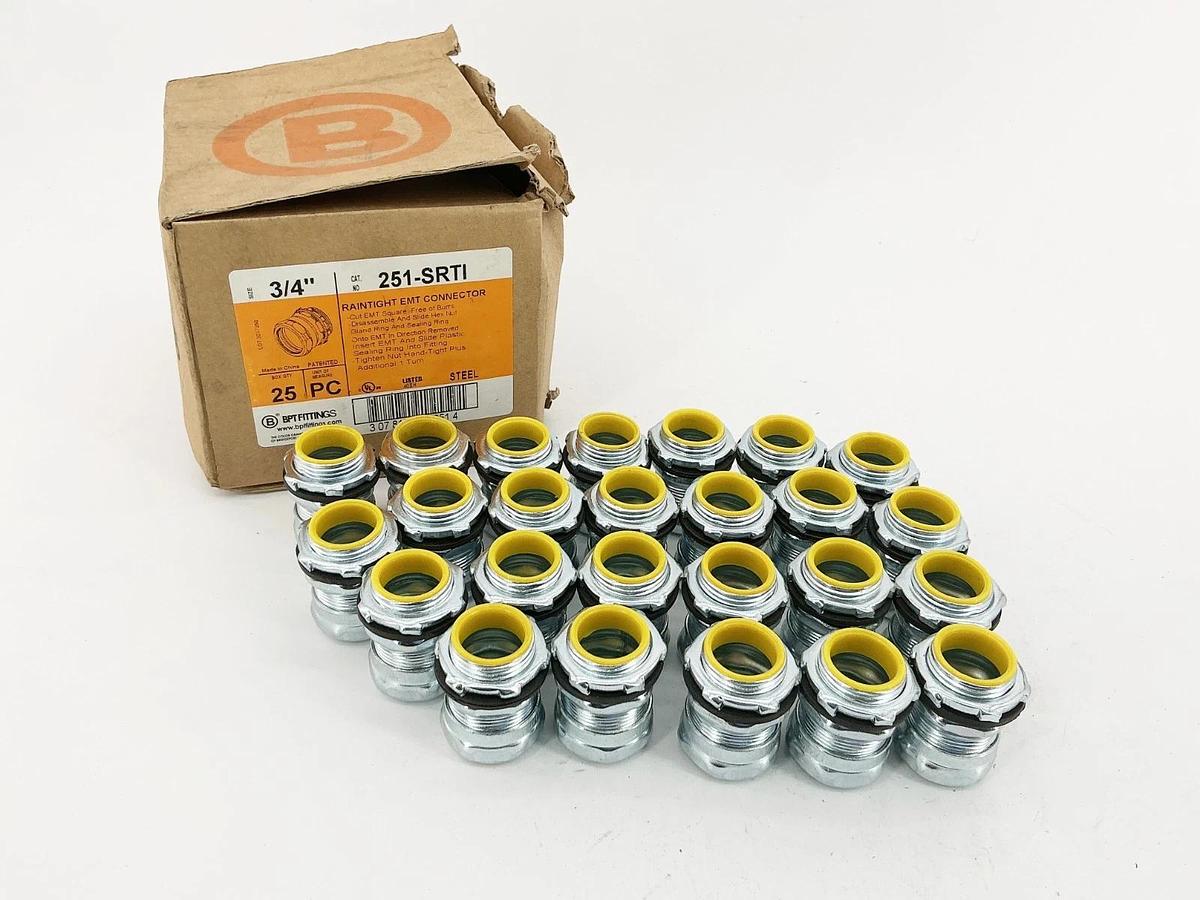 New Box of 25 BPT Fittings 251-SRTI Raintight EMT Connector 3/4"