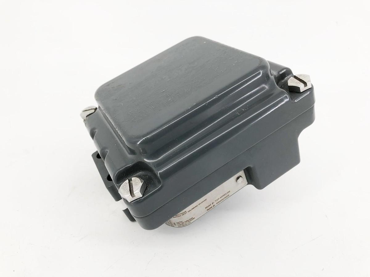 New TopWorx TXP-M2GFLPM Limit Switch Box Valve Monitor