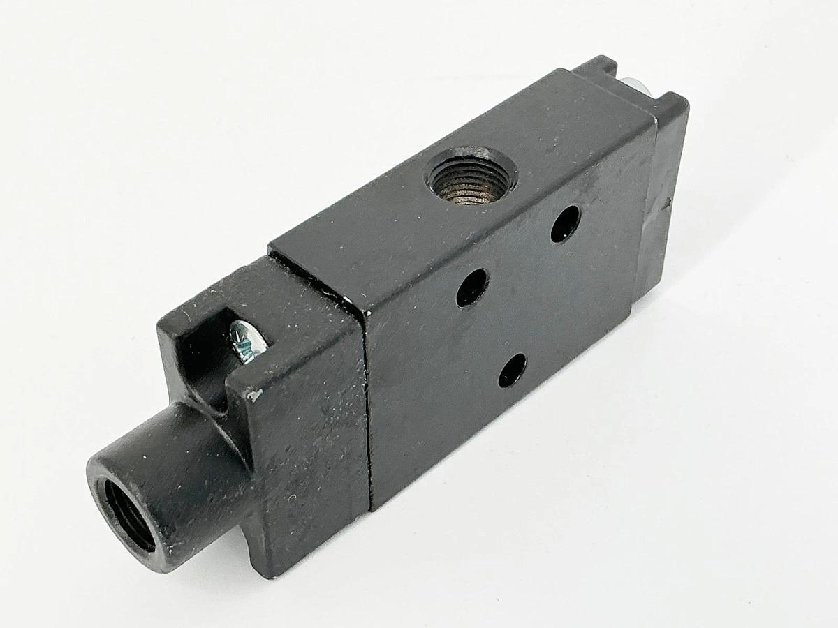 Schrader Bellows 414511000 3 Way Spool Valve 150PSI - No Box