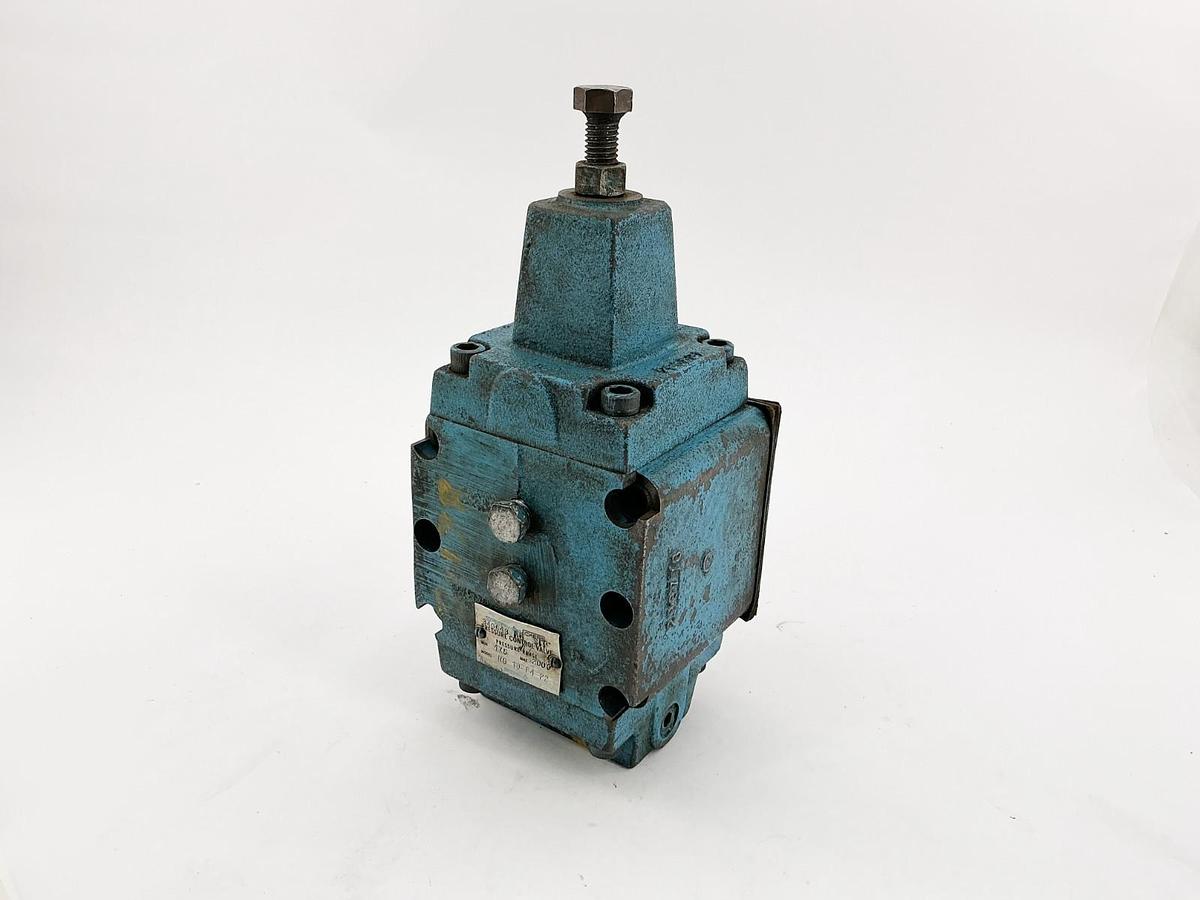 Used Vickers RG-10-F4-22 Pressure Control Valve 475-2000PSI 340643