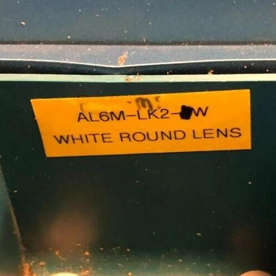Lot of 8 New IDEC AL6H-LK2-W White Lenses Round A6 16mm Unibody